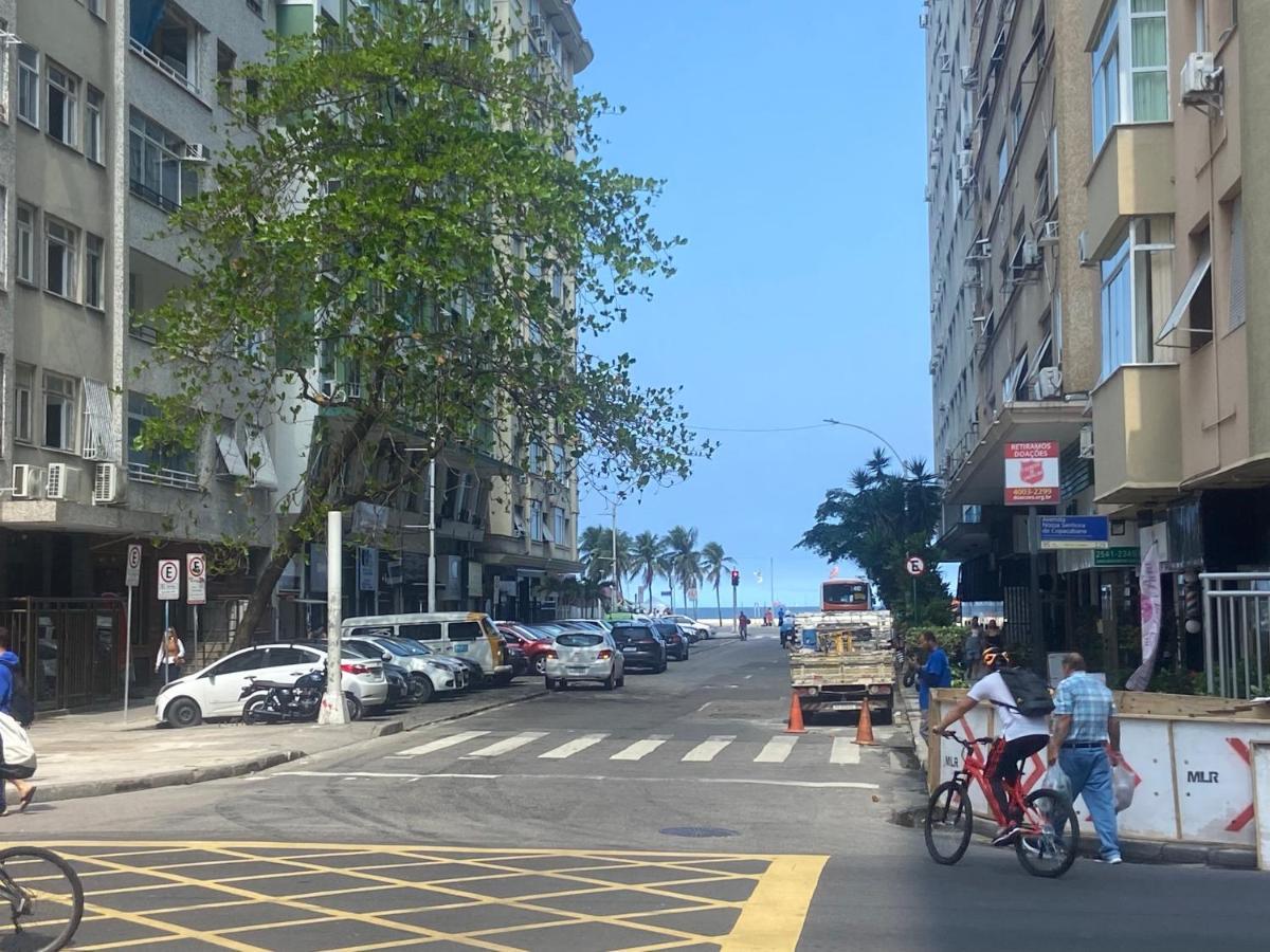 Studio Completo Na Praia De Copacabana Com Ar, Wifi, Netflix, Ate 4 Pessoas, Fundos Claro E Silencioso, Pauloangerami Pj135 Rio de Janeiro Exterior foto